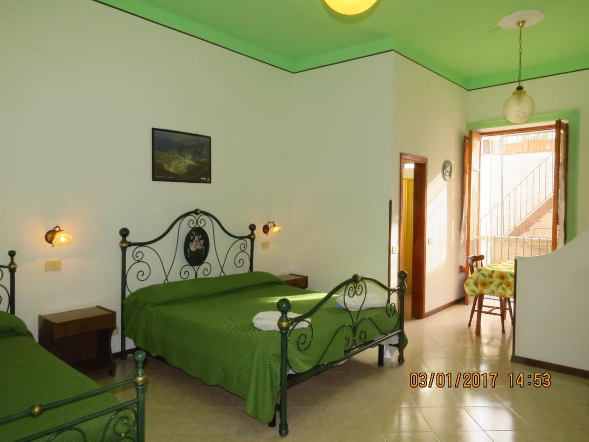 Casa Vittorio B&B Lipari  Exterior photo