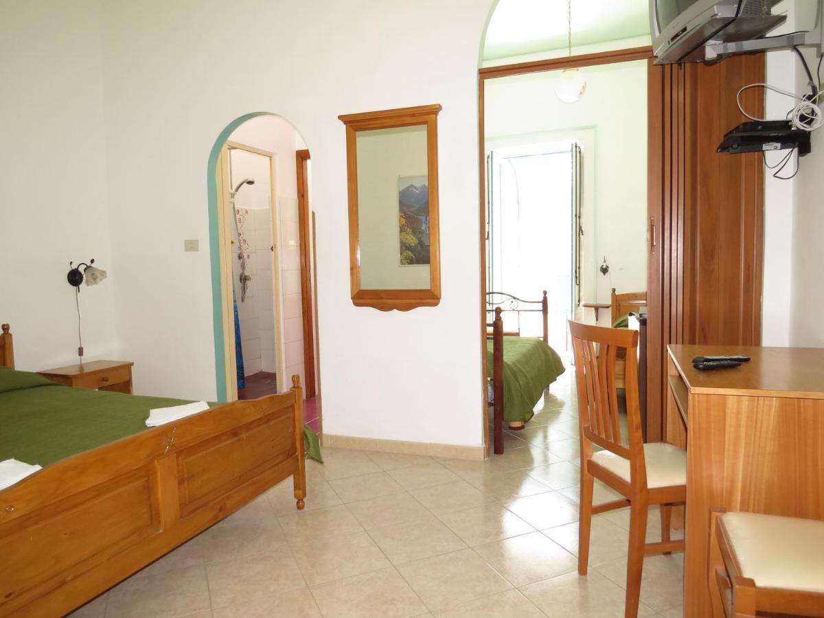 Casa Vittorio B&B Lipari  Exterior photo