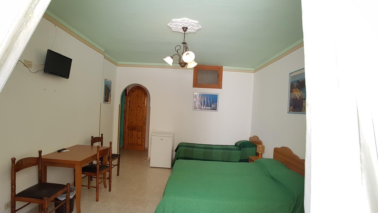 Casa Vittorio B&B Lipari  Exterior photo