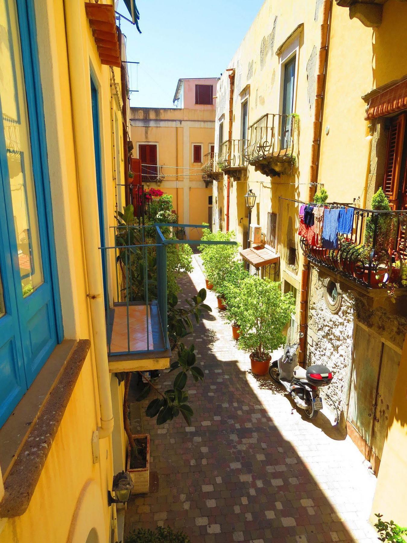 Casa Vittorio B&B Lipari  Exterior photo