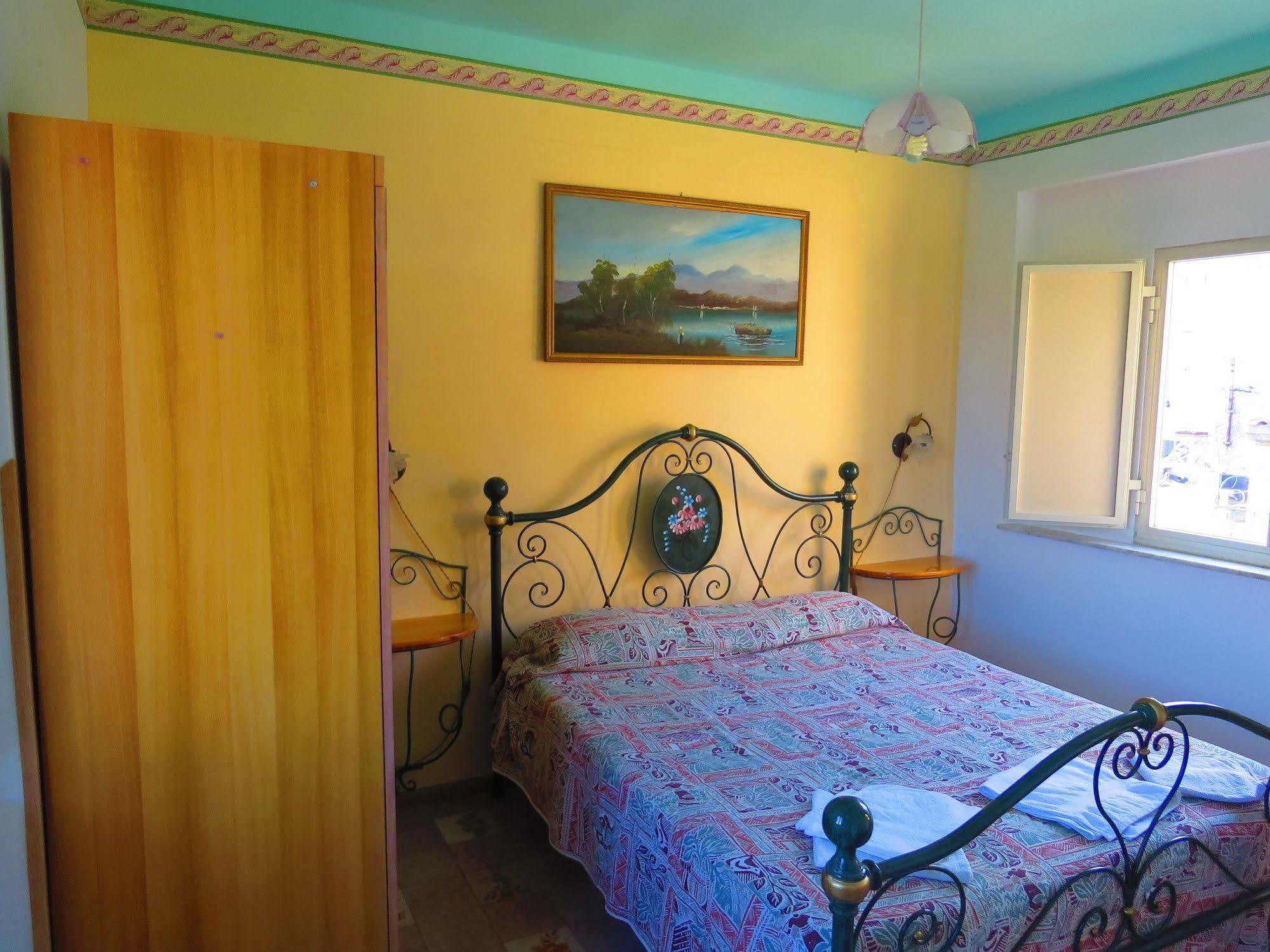 Casa Vittorio B&B Lipari  Exterior photo