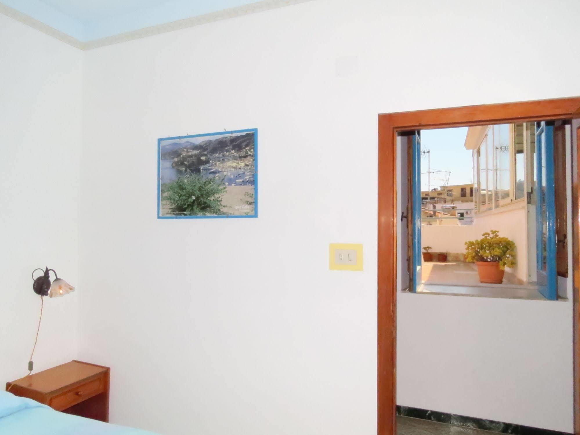 Casa Vittorio B&B Lipari  Exterior photo